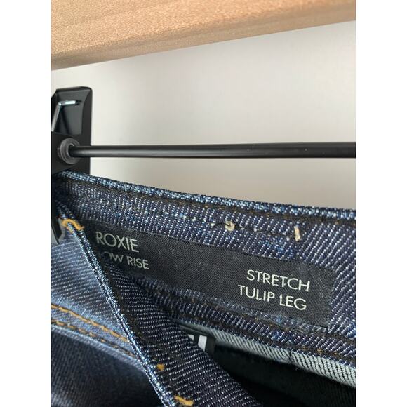 Buffalo David Bitton Roxie Low Rise Tulip Leg Denim Jeans Women's Size 24 New - Picture 4 of 11